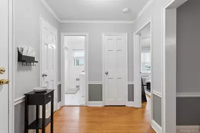 43 N Forest Avenue #A3, Rockville Centre, NY 11570 - Photo 3