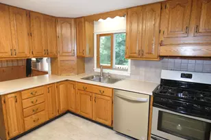 28 Hilltop Dr, New Windsor, NY 12553 - Photo 11