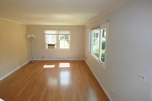 28 Hilltop Dr, New Windsor, NY 12553 - Photo 7