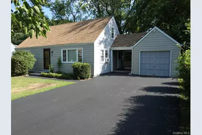 28 Hilltop Drive, New Windsor, NY 12553 - Photo 1