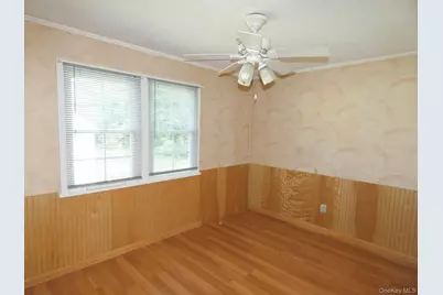 28 Hilltop Drive, New Windsor, NY 12553 - Photo 21