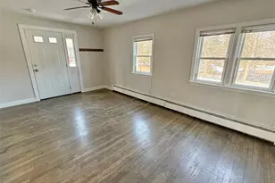 4 Riverview Ave, New Windsor, NY 12553 - Photo 3