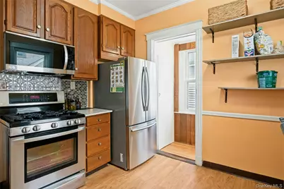 151 Beechwood Avenue, Mount Vernon, NY 10553 - Photo 9