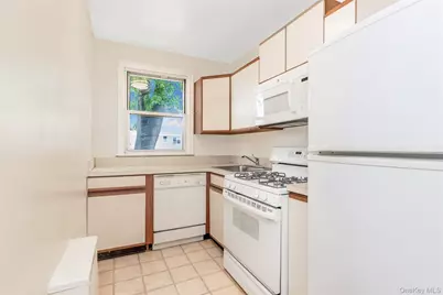 15 Winchester Avenue #2A, Yonkers, NY 10710 - Photo 5