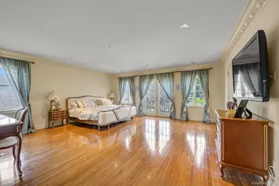 760 Hillcrest Place, Woodmere, NY 11581 - Photo 13