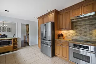 12 Hilltop Dr, Yorktown Heights, NY 10598 - Photo 15