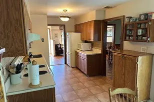 94 Arlington Rd, Ronkonkoma, NY 11779 - Photo 9