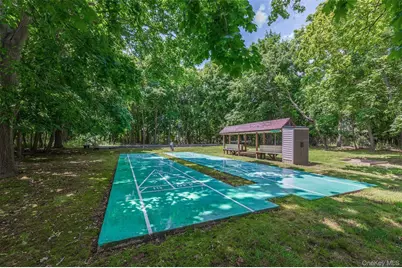 606 Flair Court W, Saint James, NY 11780 - Photo 23