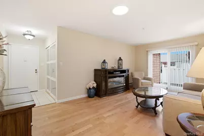 606 Flair Court W, Saint James, NY 11780 - Photo 5