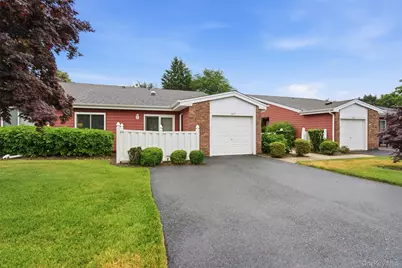 606 Flair Court W, Saint James, NY 11780 - Photo 1