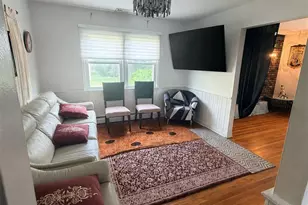 17 Main St, Floral Park, NY 11001 - Photo 11
