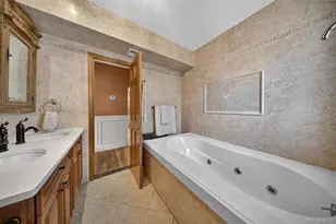 25-36 163rd St, Flushing, NY 11358 - Photo 11