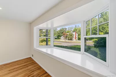 40 Sammis Lane, White Plains, NY 10605 - Photo 7