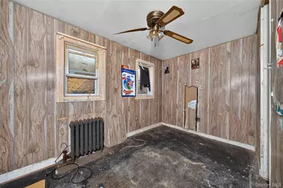 10 Best Street, Freeport, NY 11520 - Photo 5