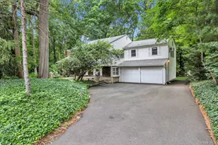 17 Arbor Ln, Dix Hills, NY 11746 - Photo 3
