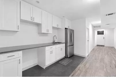 253 Robinson Avenue, Bronx, NY 10465 - Photo 5