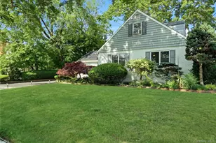 117 Bryan Ave, Amityville, NY 11701 - Photo 3