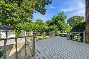 117 Bryan Ave, Amityville, NY 11701 - Photo 23
