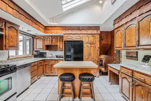11 Carrol Pl, Greenlawn, NY 11740 - Photo 9