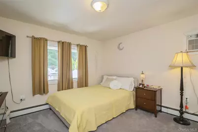 45 Abbot Lane, Hicksville, NY 11801 - Photo 21