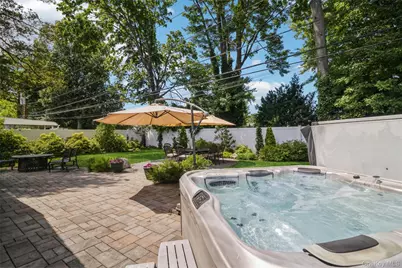 45 Abbot Lane, Hicksville, NY 11801 - Photo 33