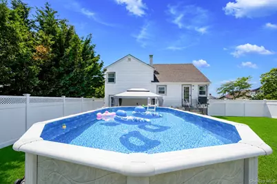 4 Martha Street, Freeport, NY 11520 - Photo 7