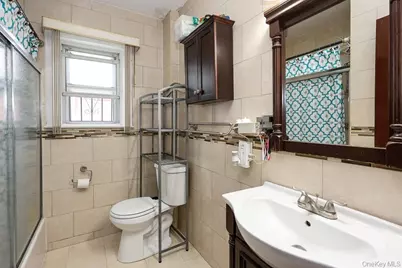 18348 Camden Avenue, Saint Albans, NY 11412 - Photo 9
