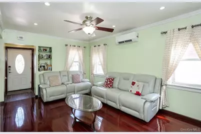 18348 Camden Avenue, Saint Albans, NY 11412 - Photo 3