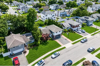 57 Blanche Street, Plainview, NY 11803 - Photo 39