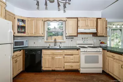 40 Florence Avenue, Dobbs Ferry, NY 10522 - Photo 9