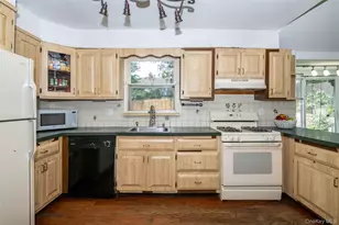 40 Florence Ave, Dobbs Ferry, NY 10522 - Photo 9