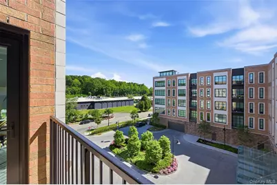 100 Garvies Point Road #1212, Glen Cove, NY 11542 - Photo 15