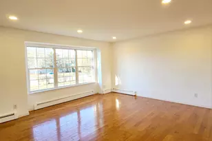 89 Railroad Ave, Center Moriches, NY 11934 - Photo 9