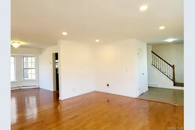 89 Railroad Avenue, Center Moriches, NY 11934 - Photo 5