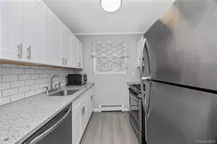 68 Fair Harbor Dr, Patchogue, NY 11772 - Photo 11