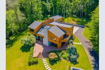 369 E Shore Road, Great Neck, NY 11023 - Photo 1