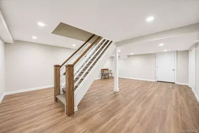 863 Richmond Road, East Meadow, NY 11554 - Photo 35