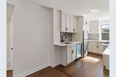 37 New Avenue, Yonkers, NY 10704 - Photo 5