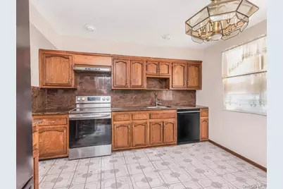 201 Shonnard Terrace, Yonkers, NY 10701 - Photo 5