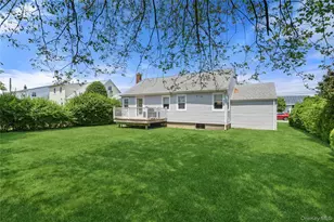 36 Liszt St, Hicksville, NY 11801 - Photo 19