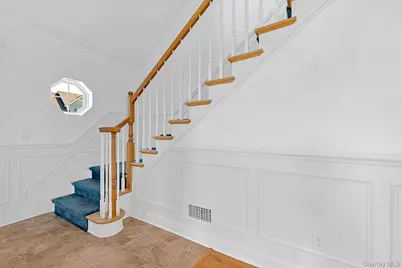 159 Stoneleigh Drive, Riverhead, NY 11901 - Photo 15