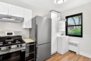 160-28 17th Ave, Whitestone, NY 11357 - Photo 9