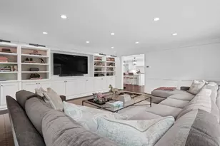 41 Strickland Pl, Manhasset, NY 11030 - Photo 13