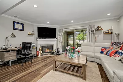 3 Adrian Court #E, Cortlandt Manor, NY 10567 - Photo 9