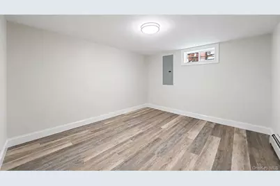 245 Melville Road, Huntington Station, NY 11746 - Photo 21