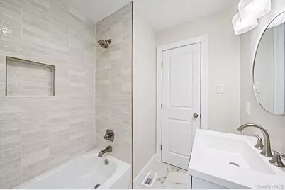 245 Melville Road, Huntington Station, NY 11746 - Photo 27