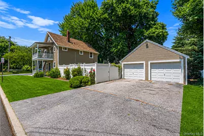 22 Locust Avenue, Glen Head, NY 11545 - Photo 3