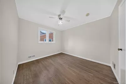 71-57 Douglaston Parkway, Little Neck, NY 11362 - Photo 19