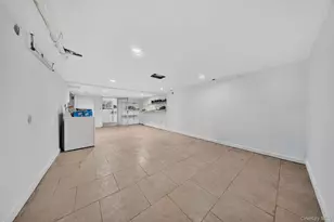71-57 Douglaston Pkwy, Little Neck, NY 11362 - Photo 35