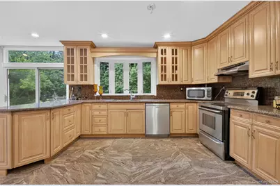 71-57 Douglaston Parkway, Little Neck, NY 11362 - Photo 13